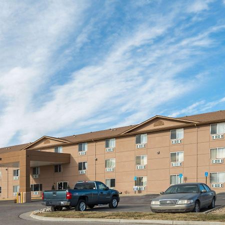 Super 8 By Wyndham Henderson North East Denver Экстерьер фото