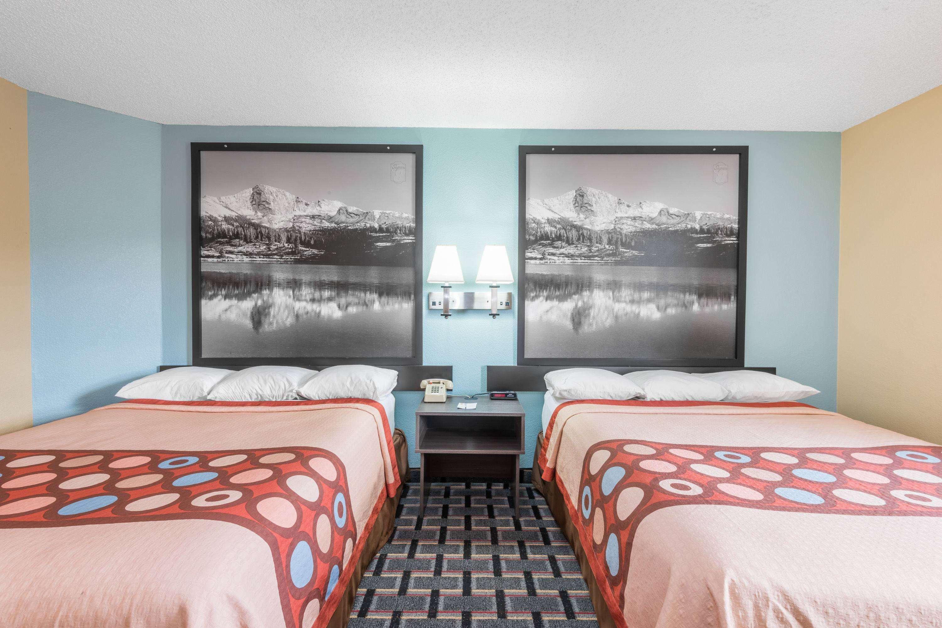 Super 8 By Wyndham Henderson North East Denver Экстерьер фото