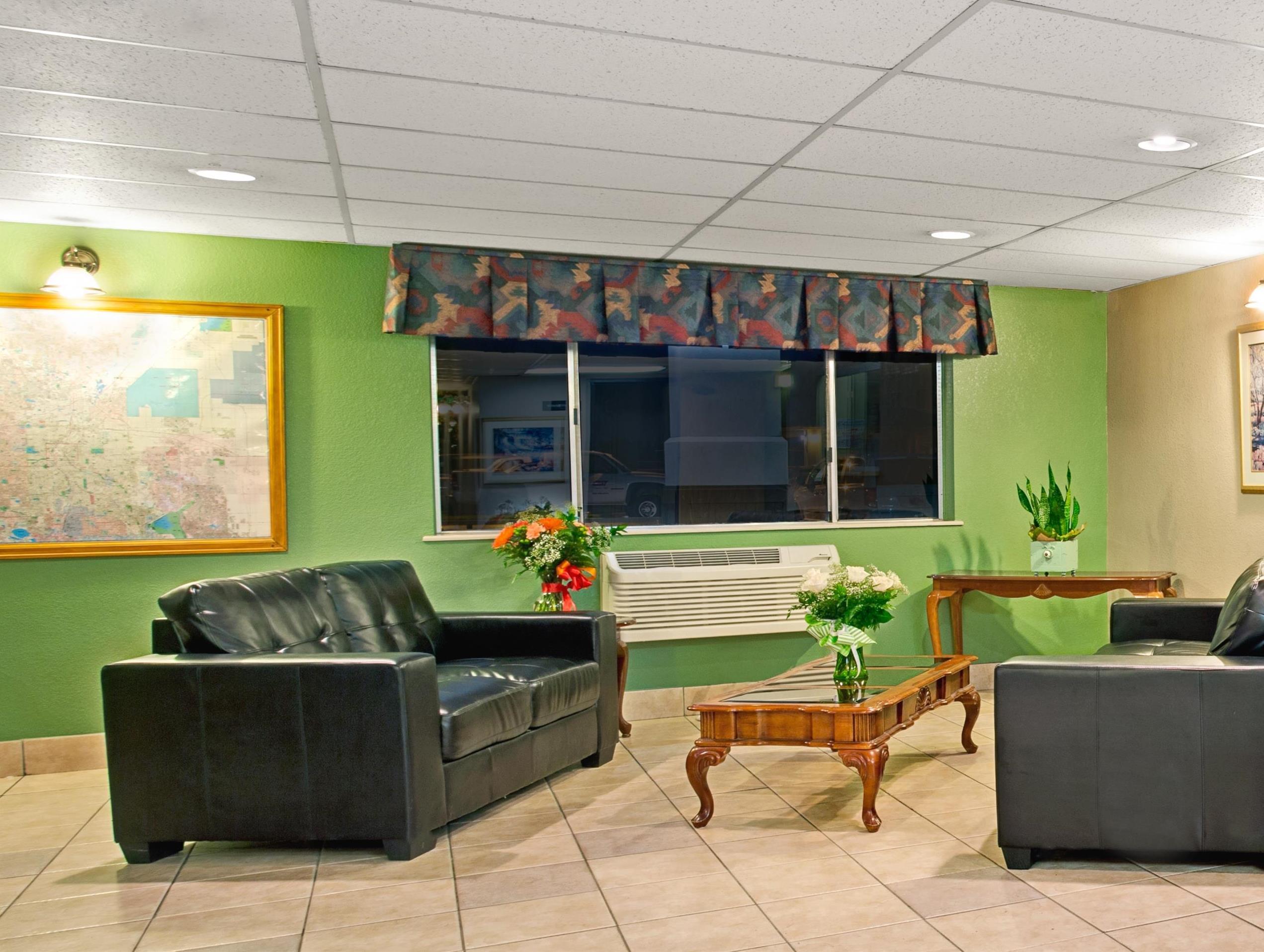 Super 8 By Wyndham Henderson North East Denver Экстерьер фото